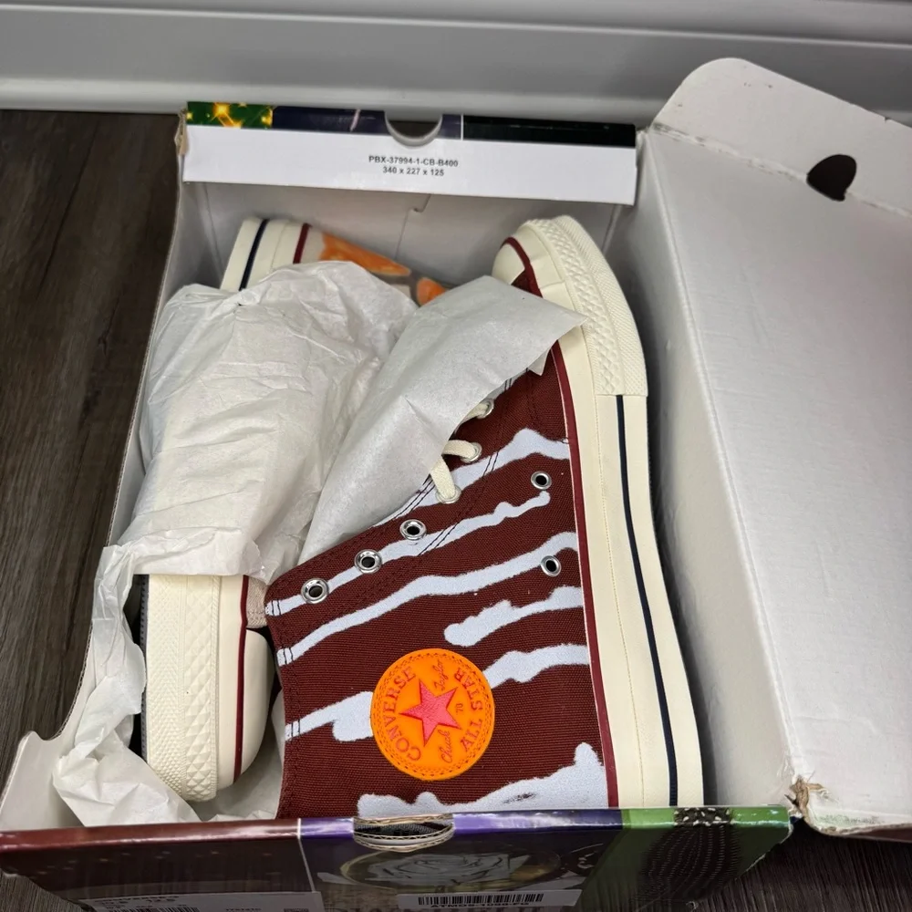 Converse come tees